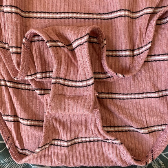 UO mauve bodysuit - Picture 4 of 4